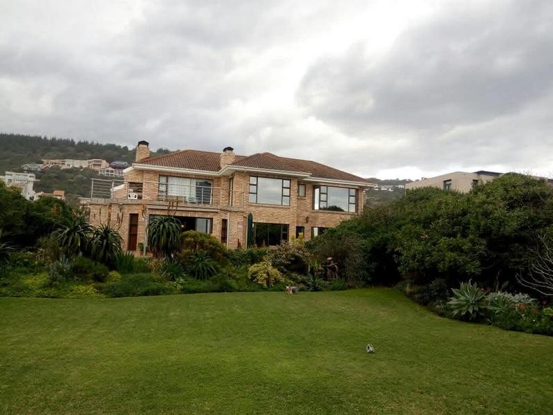 5 Bedroom Property for Sale in Outeniqua Strand Western Cape